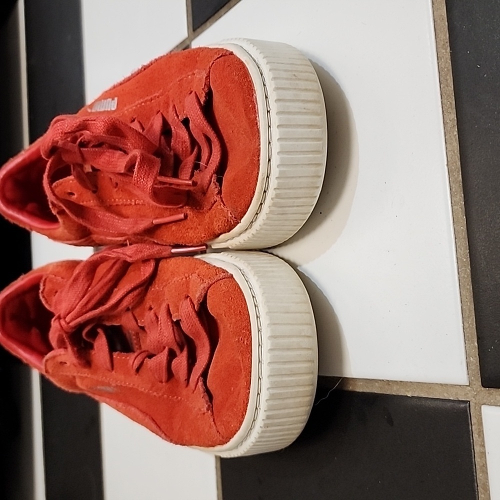 Puma suede platform sneakers size 6.5 - Picture 6 of 11